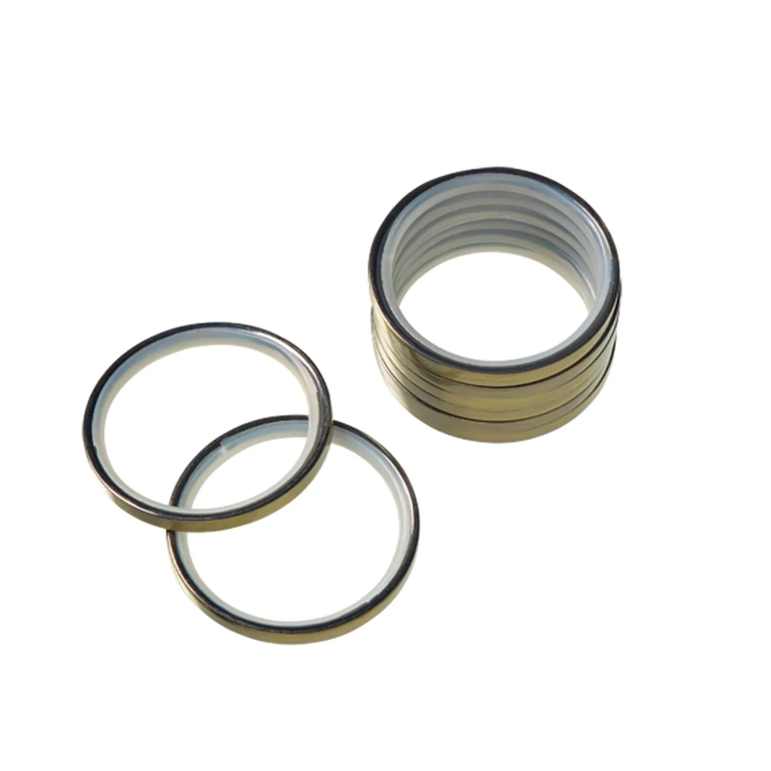 Anneaux TOMBAC coloris laiton vieilli diamètre barre 2,8 cm - 4MURS