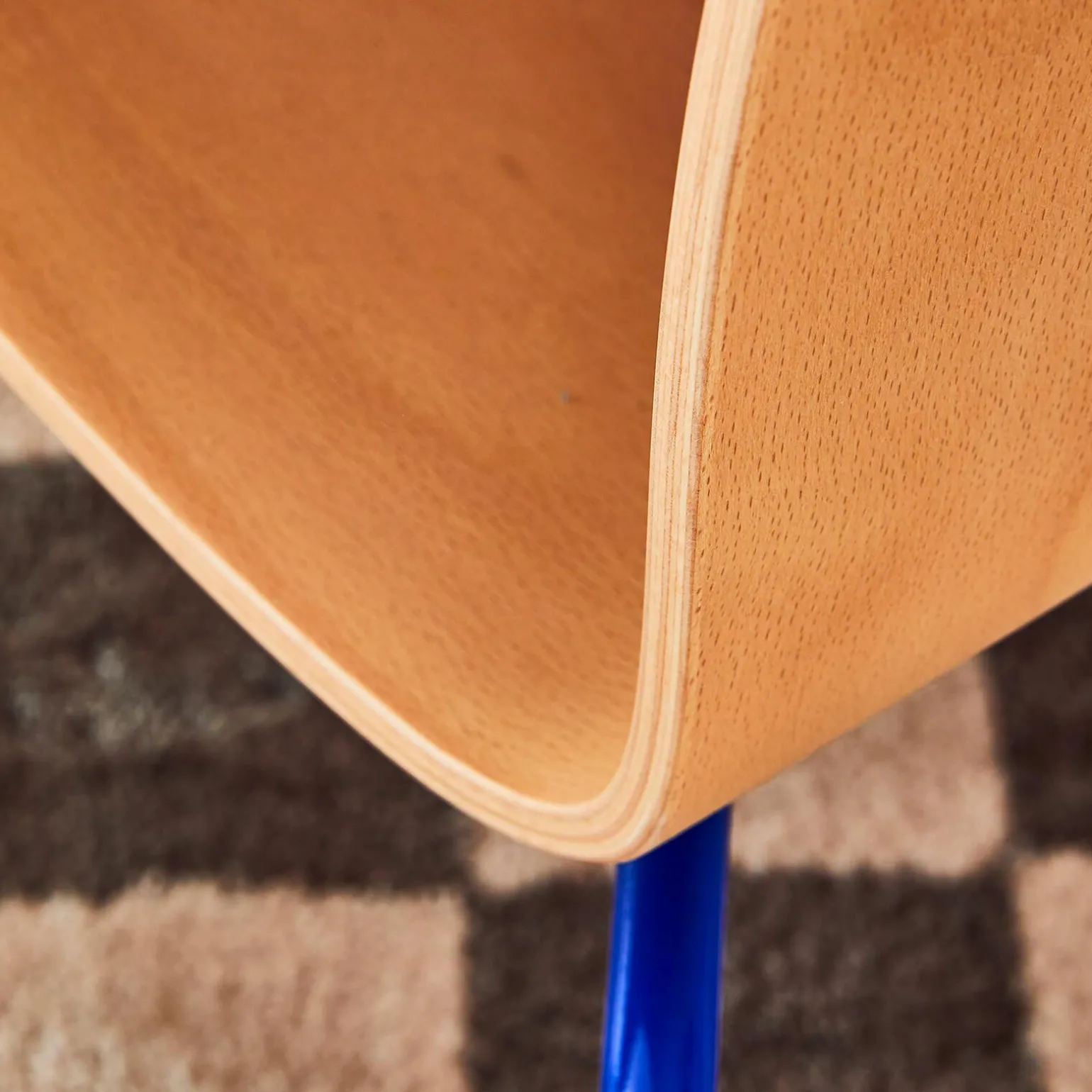 Chaise MARCEL coloris bleu électrique - 4MURS