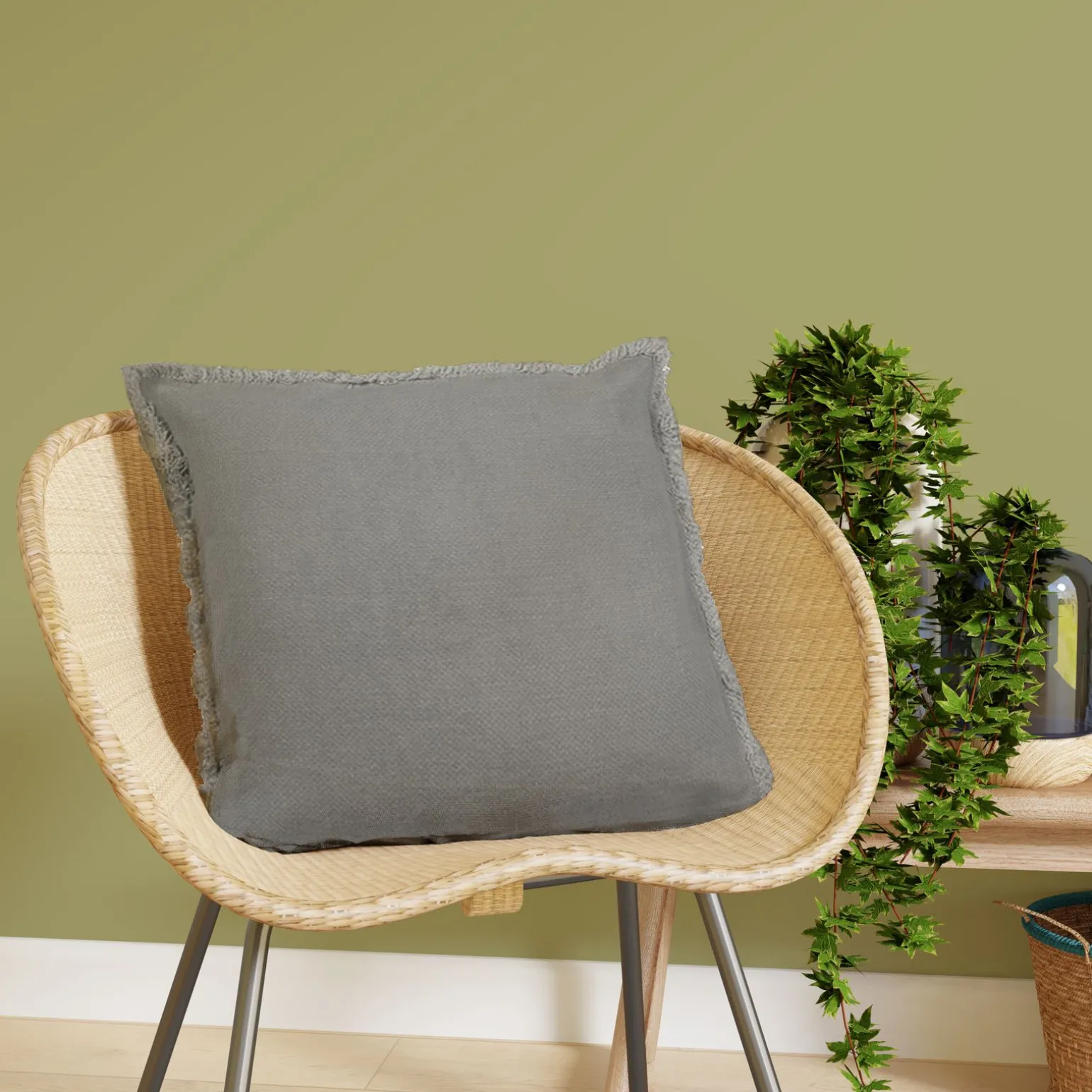 Coussin BURTA coloris gris perle 45 x 45 cm - 4MURS