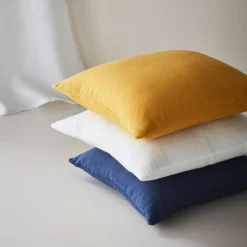 Coussin LINHA coloris bleu indigo 45 x 45 cm - 4MURS