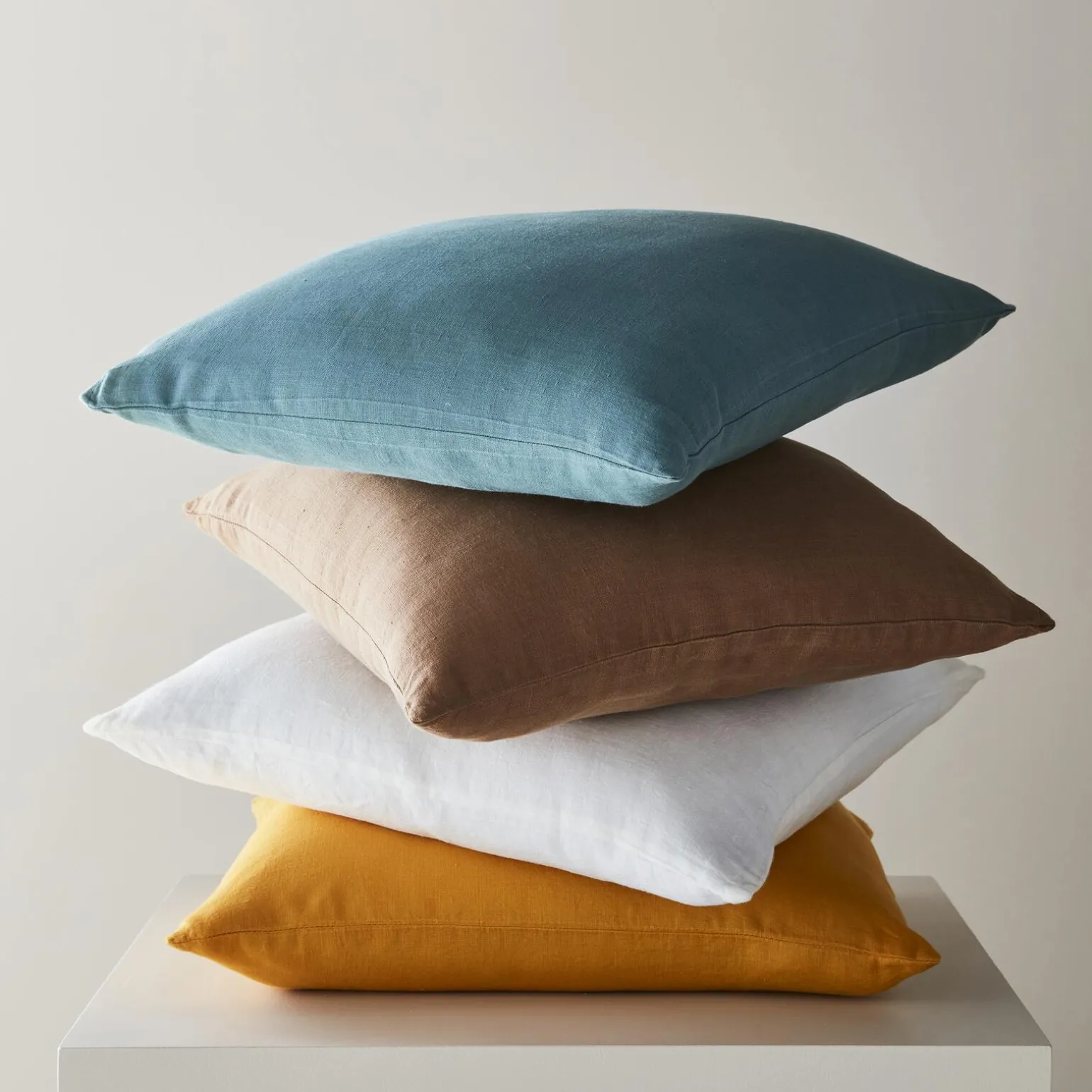 Coussin LINHA coloris tabac 45 x 45 cm - 4MURS