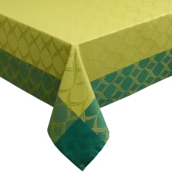 Garnier Thiebaut Nappe TWIRL coloris vert lime 155 x 155 cm - 4MURS