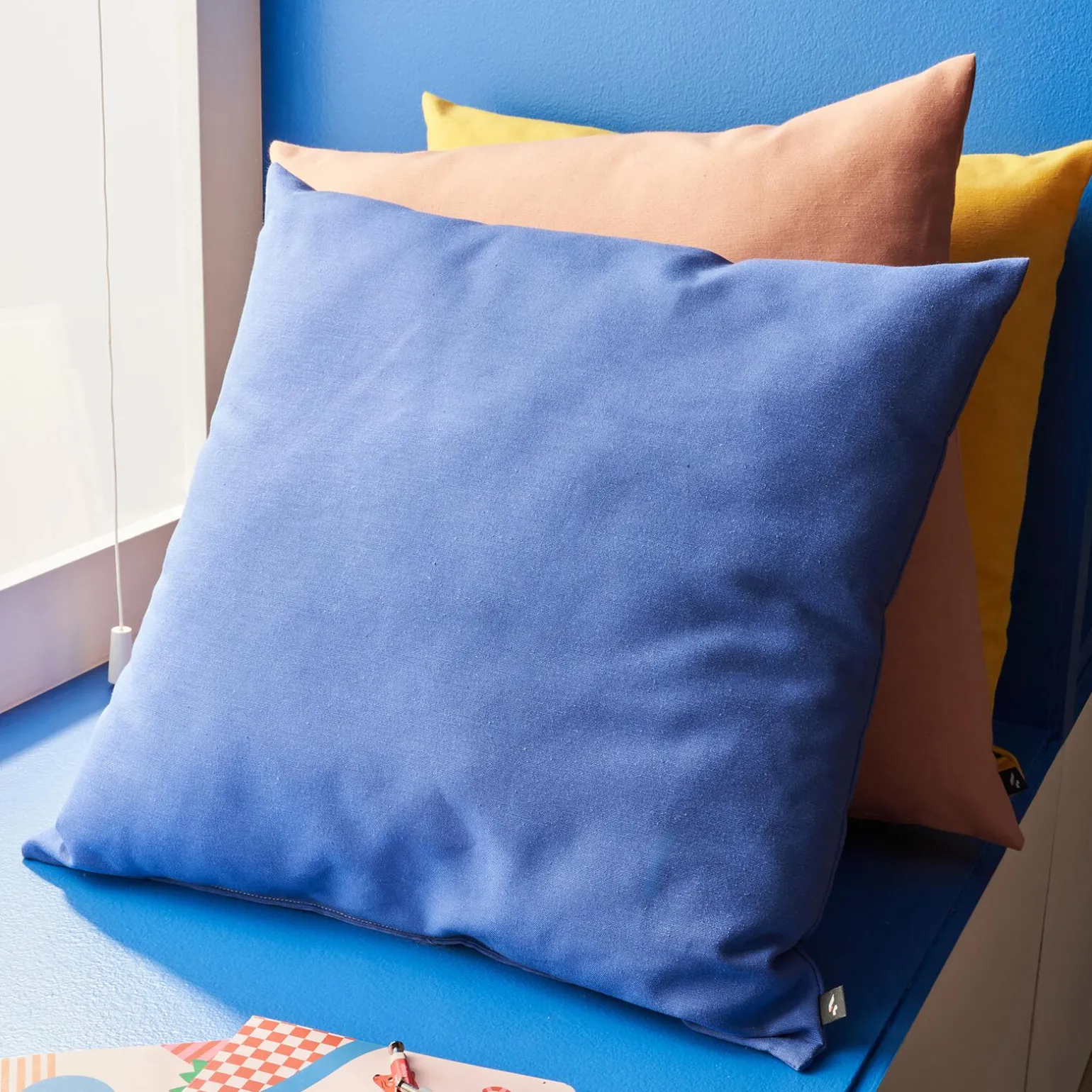 4MURS Coussin FIUME coloris bleu électrique 44 x 44 cm - 4MURS