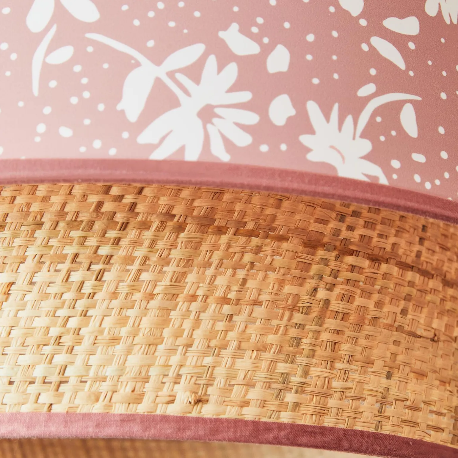 4MURS Suspension ZOÉ coloris rose doux 20 x 38 cm - 4MURS
