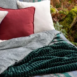 Plaid TULUM coloris vert émeraude - 4MURS