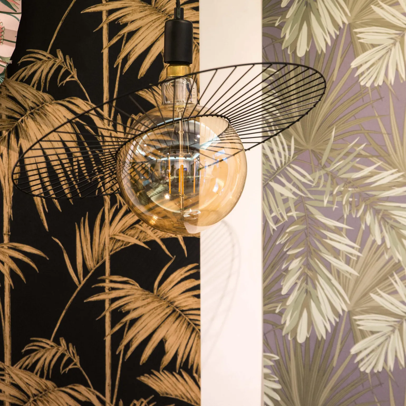 Suspension SPHERA coloris noir 35 x 50 cm - 4MURS