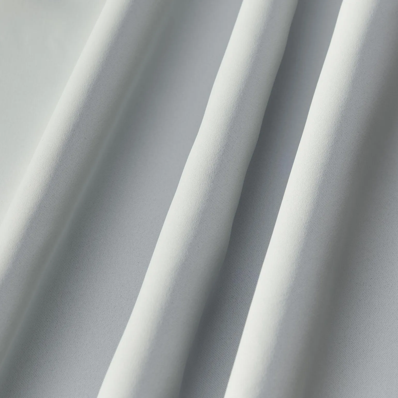 Tissu FORD NON FEU coloris blanc - 4MURS