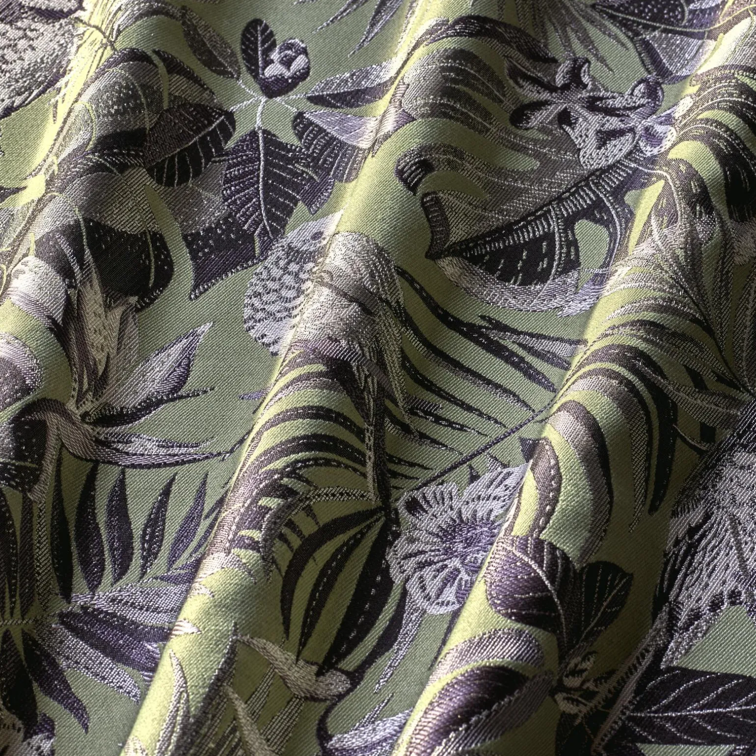 Tissu MADAGASCAR coloris vert amande - 4MURS