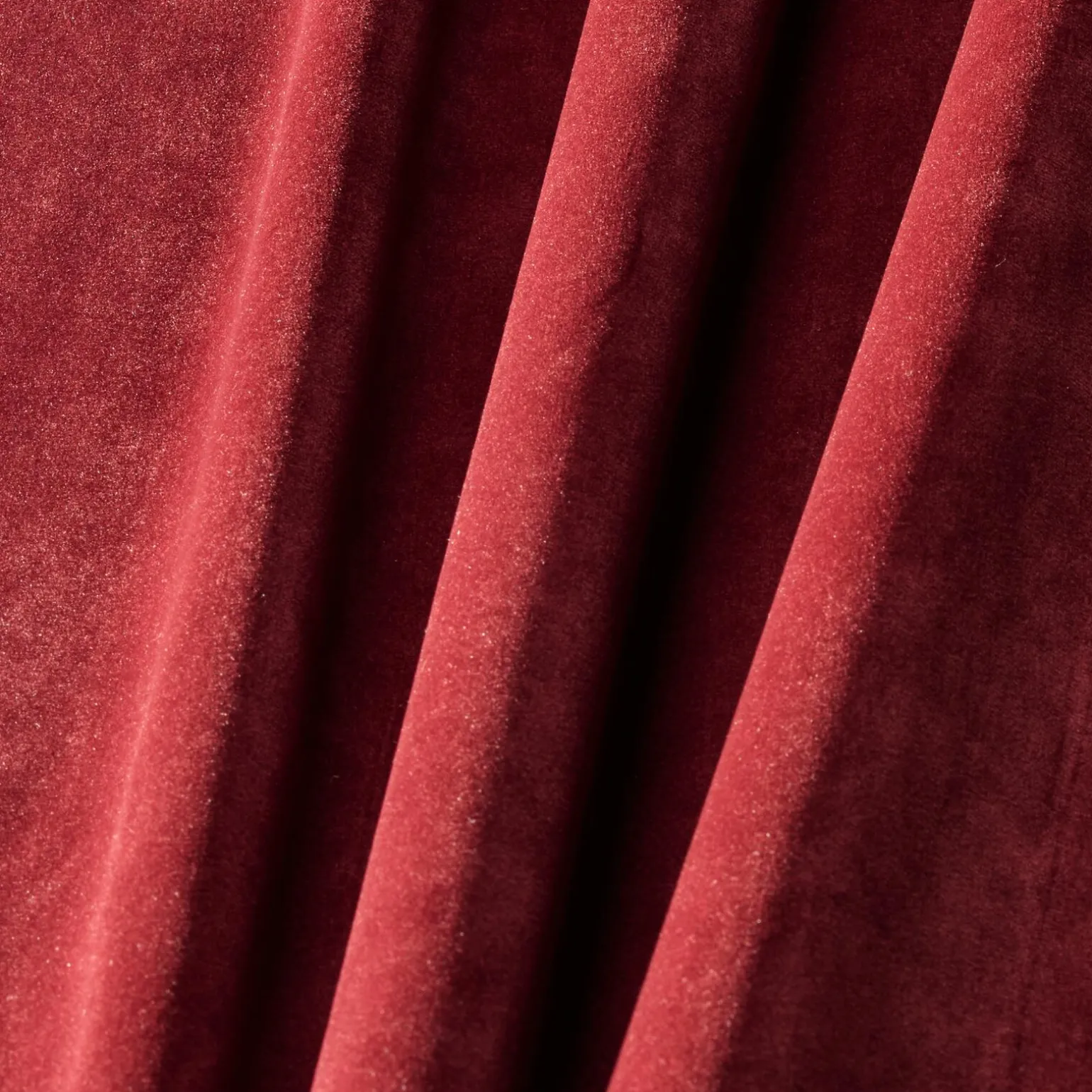 Tissu PALACE coloris garance - 4MURS