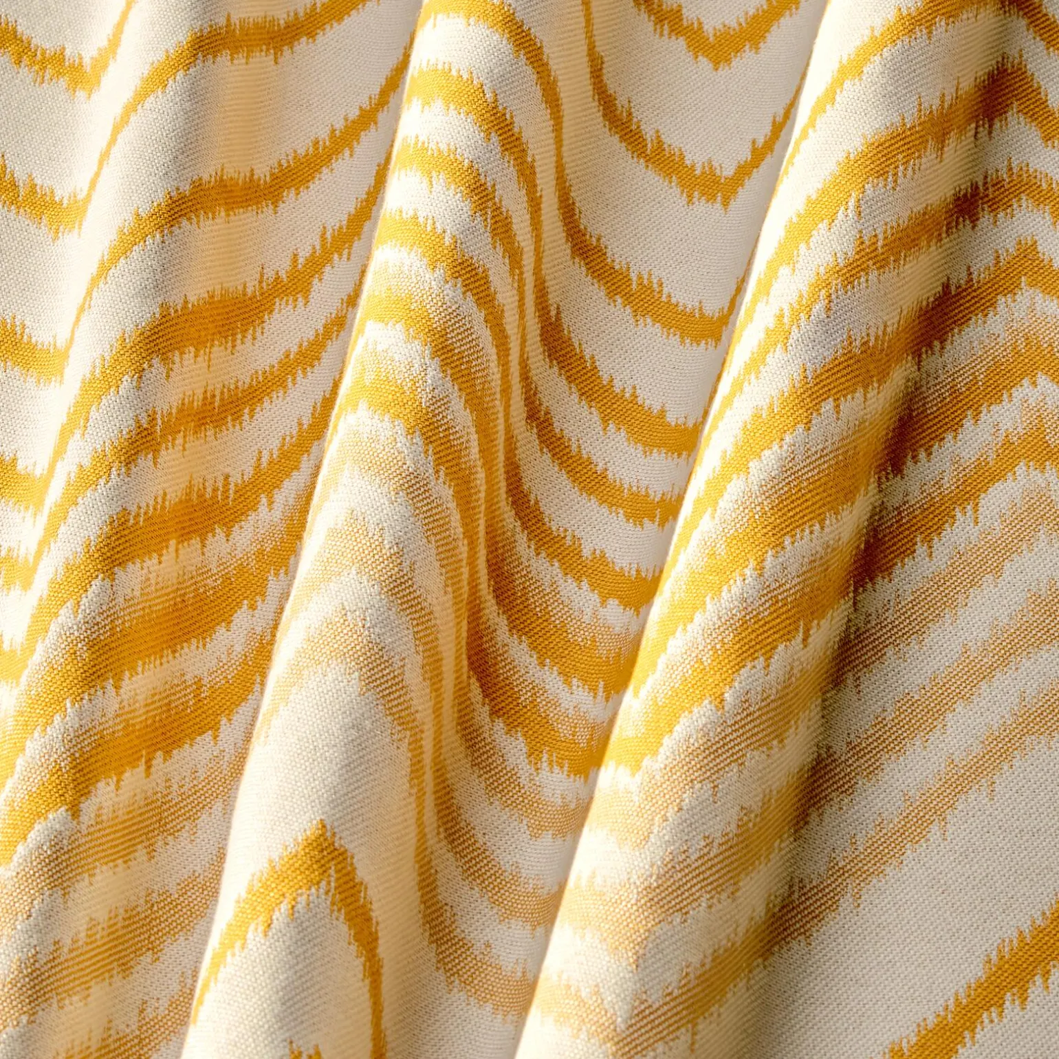 Tissu ZIG coloris jaune ocre - 4MURS